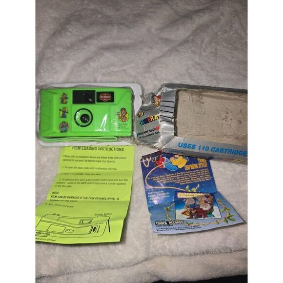 Other - NEW Del Monte Alvin Chipmunks 110 Film Camera Neon Green Collectible Box Damage
